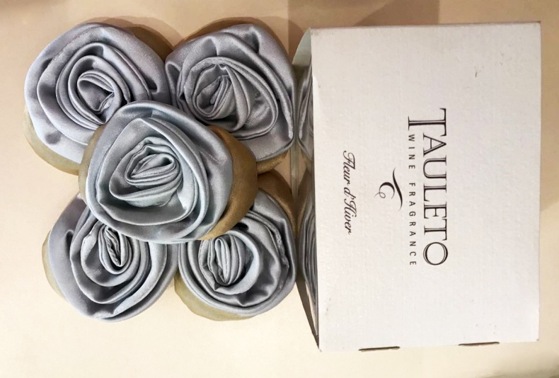TAULETO розы серебряно-золотые